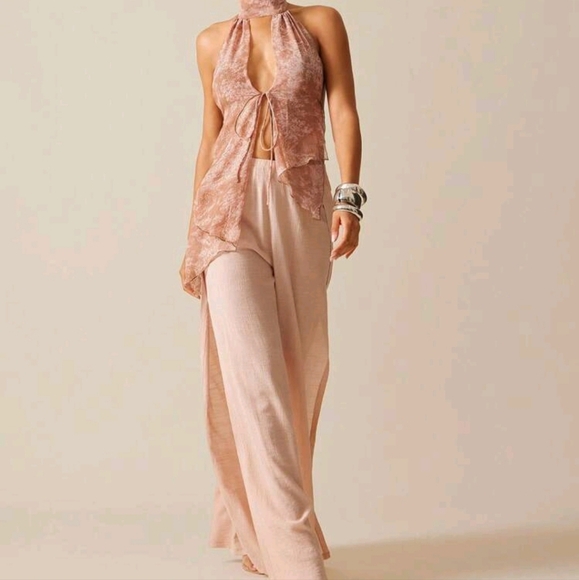 Summer Vacation Boho Metallic Yarn Animal Print Chiffon Halter Top - Picture 2 of 4